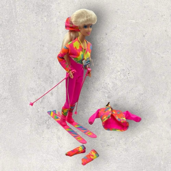 Vintage 1991 Ski Fun  Barbie #7511 - Picture 2 of 5